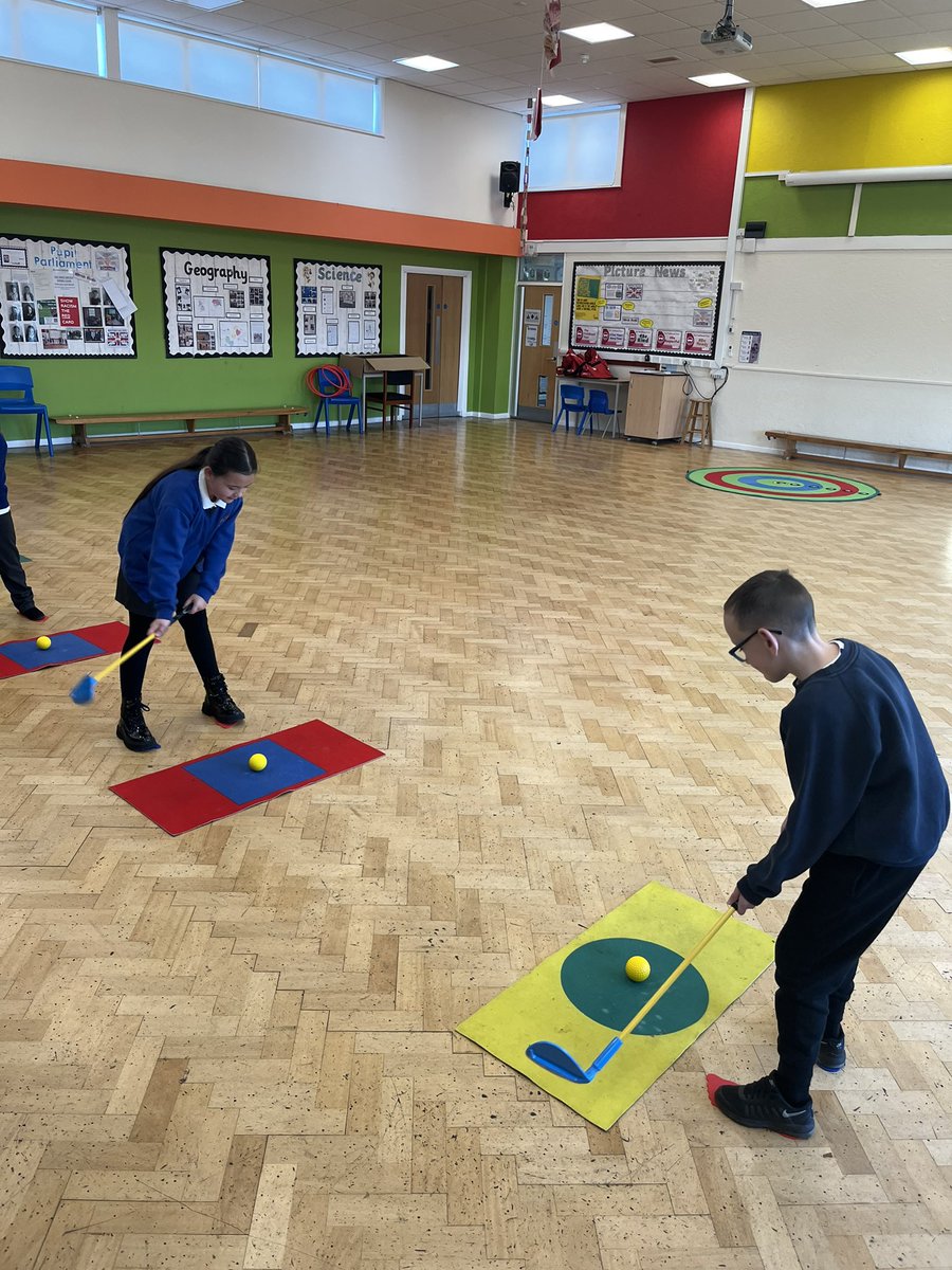 MPSECOMMUNITY's tweet photo. INTERVENTION PE. 

Today we worked with small groups on golf. 

A great session for children to experience a sport most had never played before. Just working on our fundamentals of stance and our swing. Improving the hand-eye coordination.

Well done everyone @FieldheadPA https://t.co/IJAhah8Ckw
