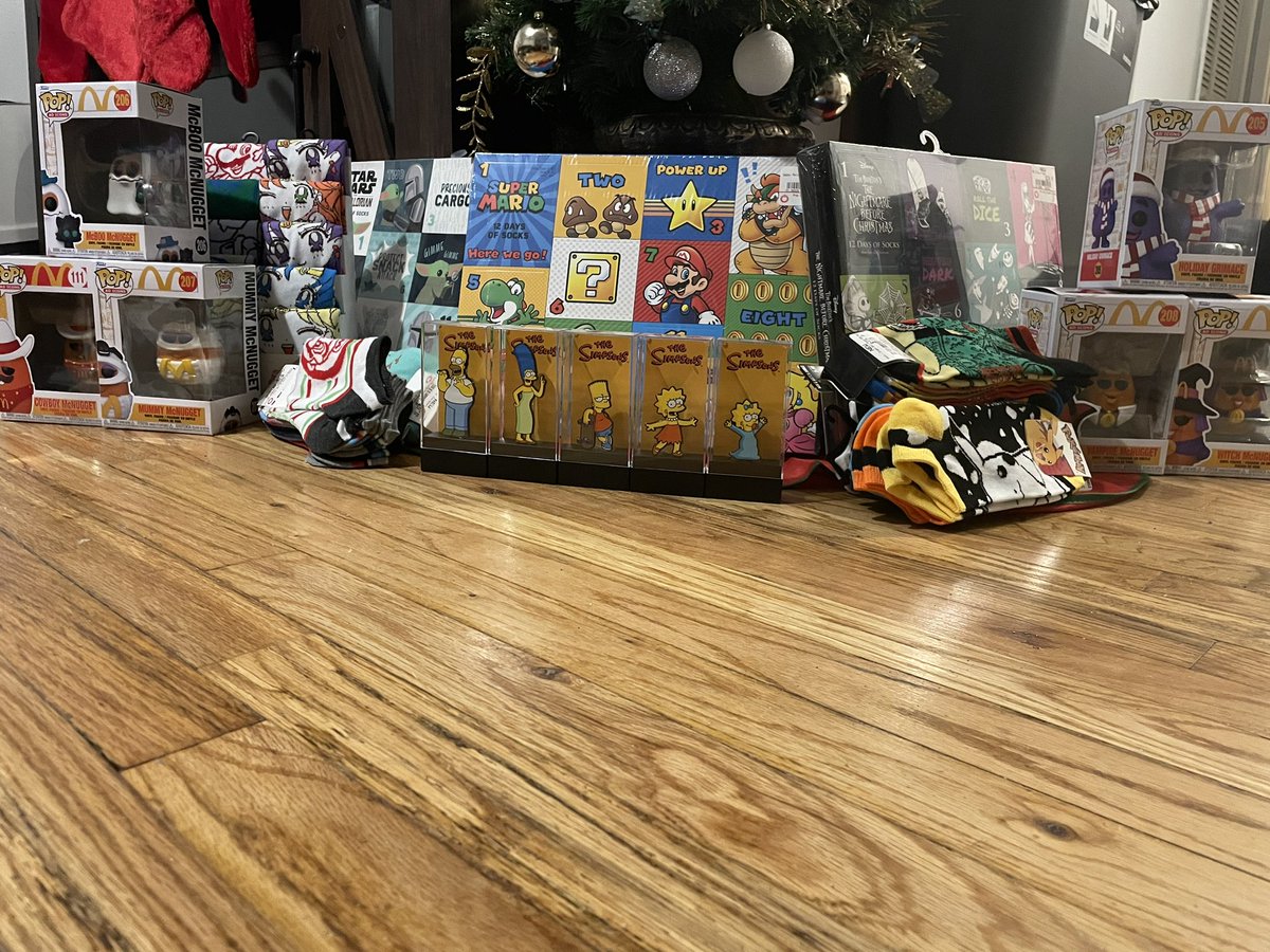mci41827's tweet photo. Thanks!!  #Gamestop #gamergifts 
#Funko #Figpin #Gamesocks 🎮💿🧦
#Pokemon #Starwars #McDonalds 🍟 https://t.co/z4X4cxfRie