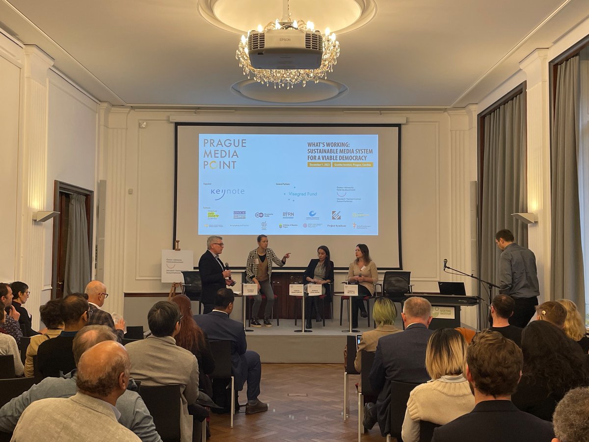 What are the challenges of collaborative journalism?! This is what ENTR Project Director <a href="/patrickleusch/">Patrick Leusch</a> discusses with our editorial leads Reneta Veselinova and Dominika Michalak at today’s @mediaprague - we‘re also happy to welcome Tereza Semotamová of <a href="/jadumagazin/">JÁDU</a> on the panel!