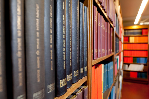 UCLopenscience's tweet photo. December 21 - Beat the cold with #openaccess reading! UCL Press have more than 300 open access books and 15 journals... visit our #ResearchSupportAdvent or catch up on the blog
https://t.co/WPnpX43aqp
https://t.co/jaPqO9uKUN @UCLLibraries @UCLpress https://t.co/pb1S9F4Flf