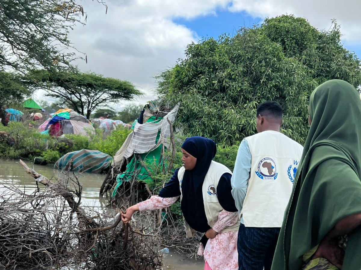 WamoRelief's tweet photo. @WamoRelief mobile medical team in collaboration with @unicefsomalia 
and @WFP providing integrated emergency health and nutrition services to the vulnerable underserved floods affected populations in Dhobley, Somalia Women, children &amp; the elderly received treatment &amp; vaccination https://t.co/rB5E1JUMcU