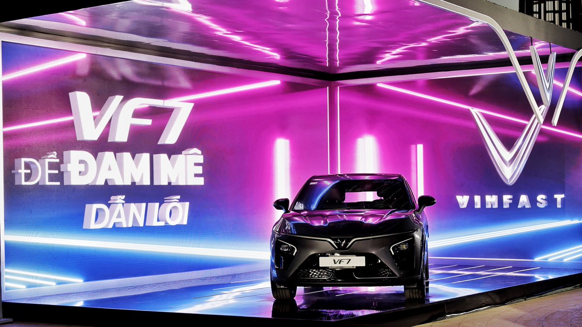The_Do_1629's tweet photo. VF 7 Show
#VF7 
#Vinfast
#ElectricVehicles https://t.co/DmhSjzDBZk