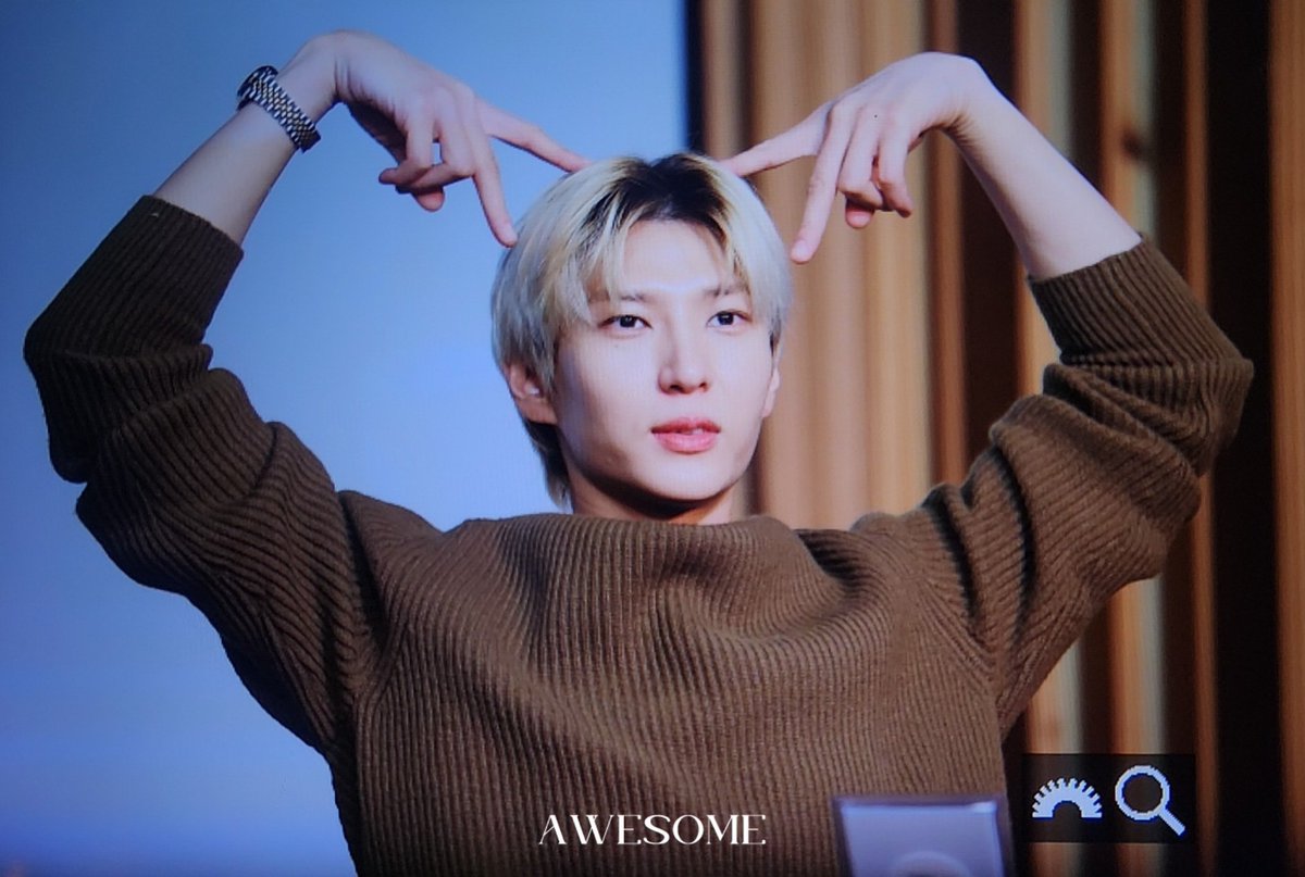 AWESOME_1990's tweet image. 231201 케이팝스토어

오늘도 귀여운 고양이하트😻🐱

@JUNGTW_LEO #택운 
#빅스 #VIXX #정택운 #LEO 
#CONTINUUM #Amnesia