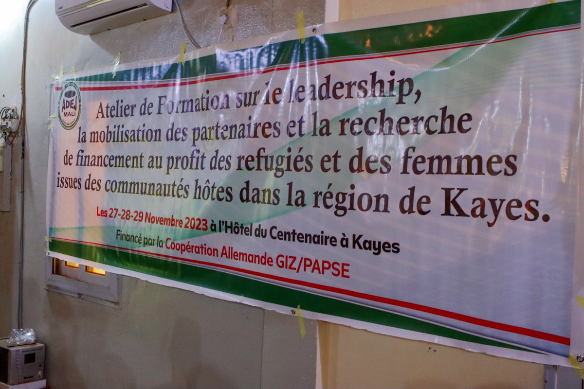 KKunafoni's tweet photo. Financé par la coopération allemande Giz/PAPSE, les réfugiés et les femmes issues des communautés hôtes dans la région de Kayes,viennent de bénéficier de 3 jours de formation, initié  par ADJ Mali. https://t.co/lmnKftu4GT