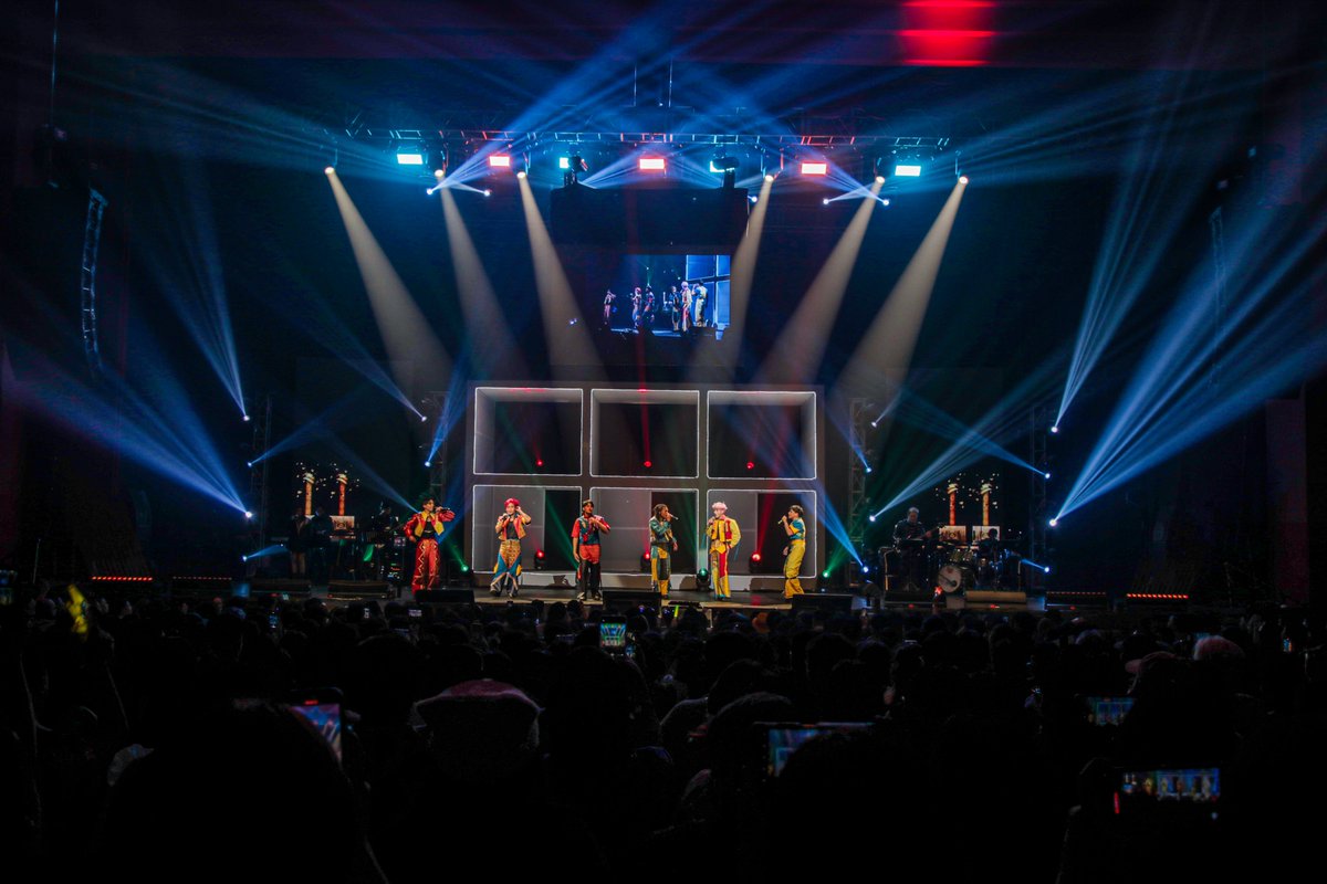 Official_ALAMAT's tweet photo. DAGUNDONG NG ALAMAT  ☝🏽
and a FULL HOUSE show for ALAMAT's 1st Solo Concert here at the New Frontier Theater. 

#ALAMATDagundongSoloCon https://t.co/MP752v3Yw6
