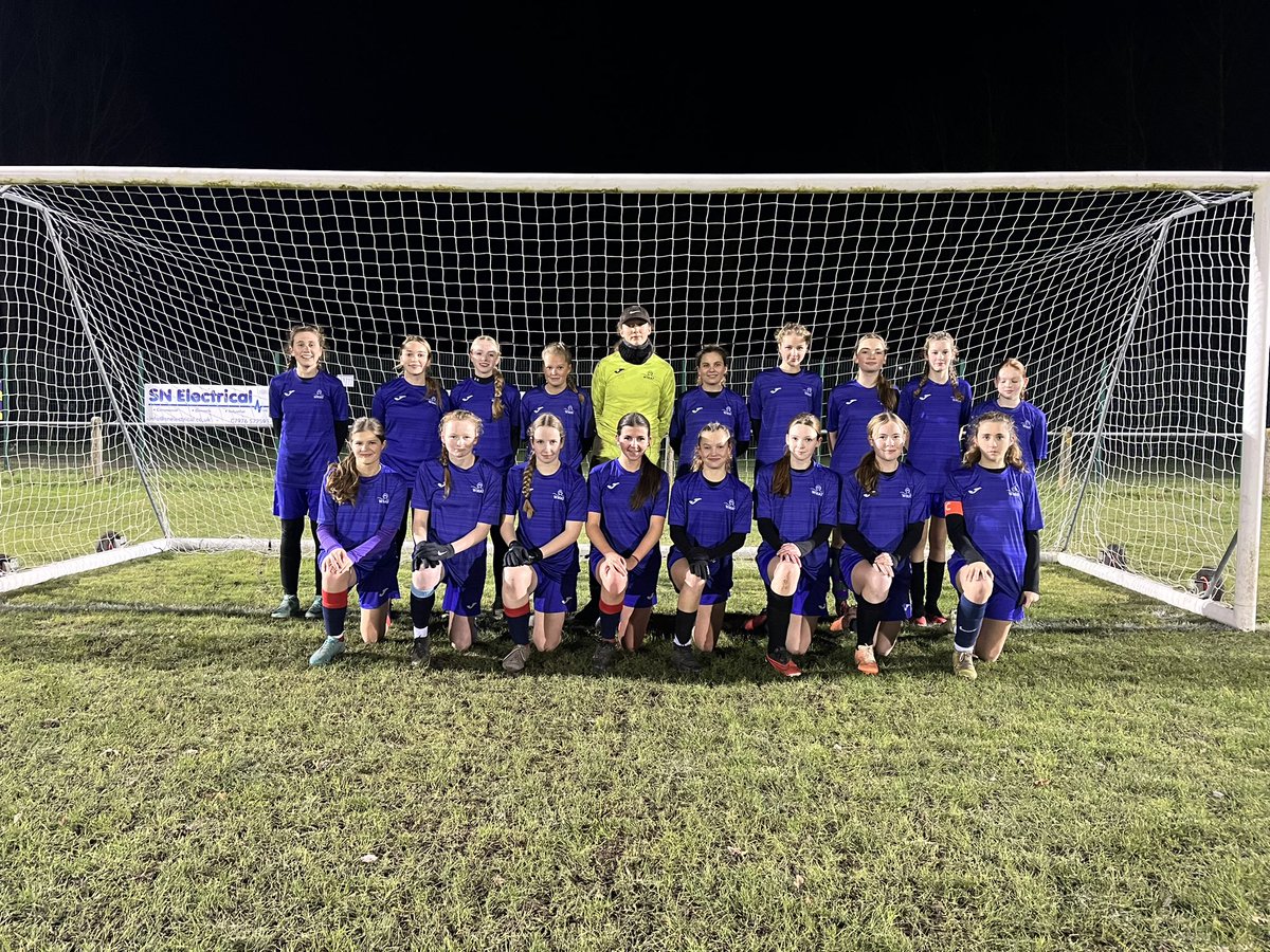 SportFHES's tweet photo. An excellent evening of football for the U15 WMAT ⚽️ side with four #TeamFHES students representing the trust side against a strong @IGA_u15 team. 

A massive well done to all involved in freezing conditions! 

Thank you to @FleetSpurs for hosting! https://t.co/fl6Mlr1vVN