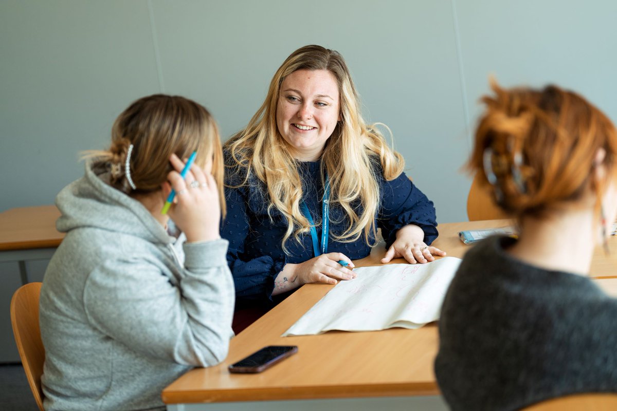 Health and Social Care at #UWTSD 🤗 Learn from nurturing, supportive staff 📈 Our programmes enable you to evolve academically, professionally and personally Book our Swansea Open Day here - eu1.hubs.ly/H06mK2V0