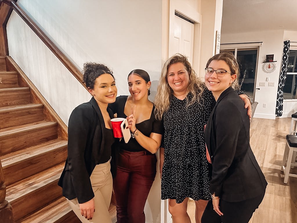 Grooglobal's tweet image. We have so many things to be thankful for this year but one of the most important ones is our Grooglobal Team. Happy Thanksgiving 🍁 
•
•
#grooglobalfamily #happythanksgivng #workteam #workfamily #friendsgiving