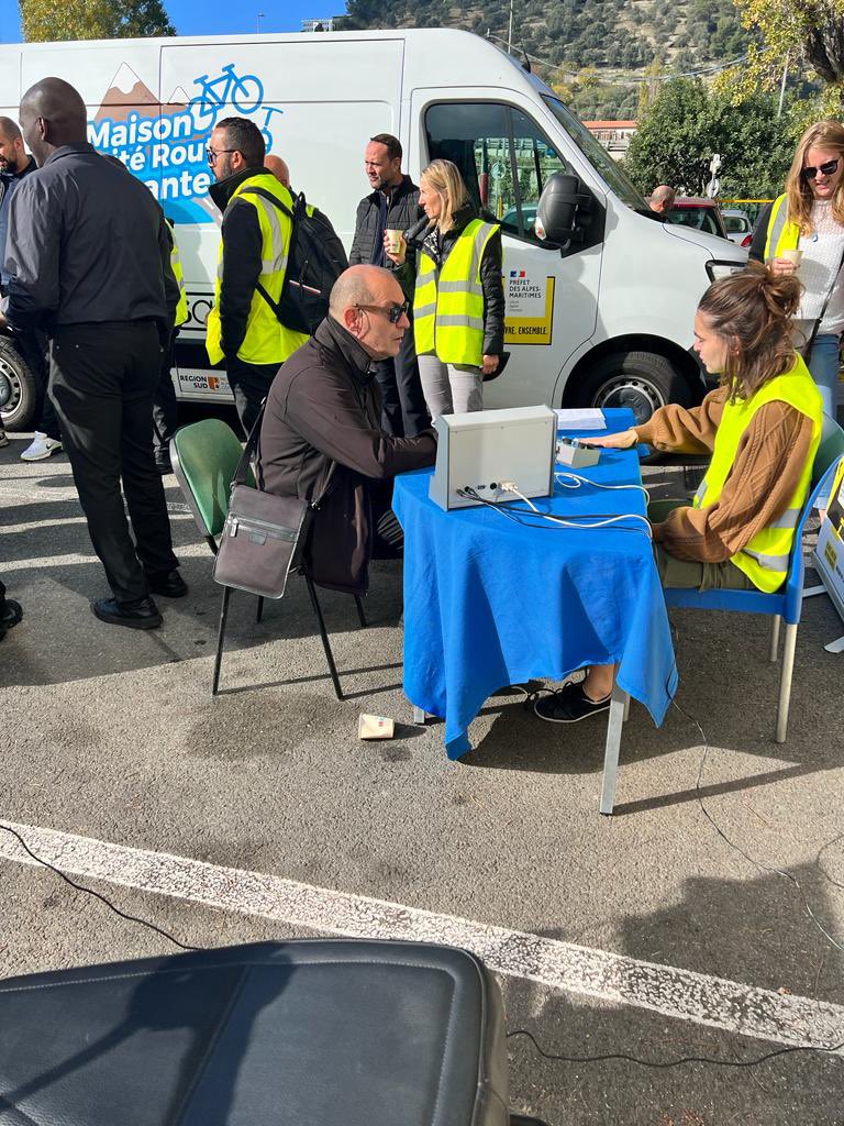 🛴 4 sites de <a href="/transdevFR/">Transdev France</a> dans les #AlpesMaritimes sensibilisés à la #SecuriteRoutiereAuTravail avec <a href="/GADDICTIONfr/">G-ADDICTION Jeunesse citoyenne</a> et le <a href="/prefet06/">Préfet des Alpes-Maritimes🇫🇷</a> ! 

🚗 #Alcool, #stupéfiants, réflexes, trottinettes électriques, simulateur deux roues, etc.