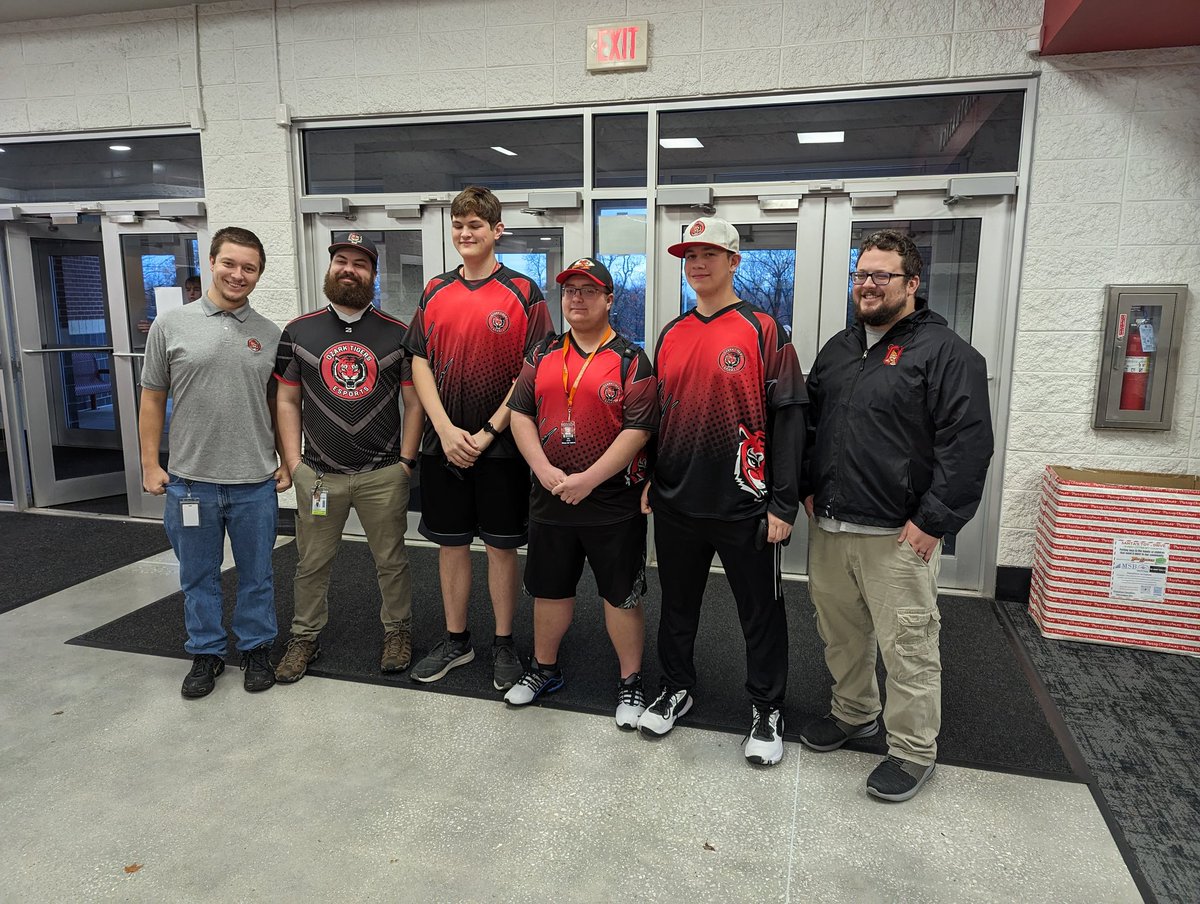 Ozark Tigers Esports (@oztigersesports) on Twitter photo Ozark Tigers eSports #RocketLeague varsity team heading to state for the 2nd year in a row! Getting a great send off at OHS. They are heading to the <a href="/moseforg/">Missouri Scholastic Esports Federation</a> Fall brawl in Springfield, MO at Classic's Yard.
Good luck Tigers!
<a href="/OzarkTigers/">Ozark Schools</a> <a href="/OzarkHS/">Ozark Tigers</a> Ozark Tigers eSports #RocketLeague varsity team heading to state for the 2nd year in a row! Getting a great send off at OHS. They are heading to the <a href="/moseforg/">Missouri Scholastic Esports Federation</a> Fall brawl in Springfield, MO at Classic's Yard.
Good luck Tigers!
<a href="/OzarkTigers/">Ozark Schools</a> <a href="/OzarkHS/">Ozark Tigers</a>