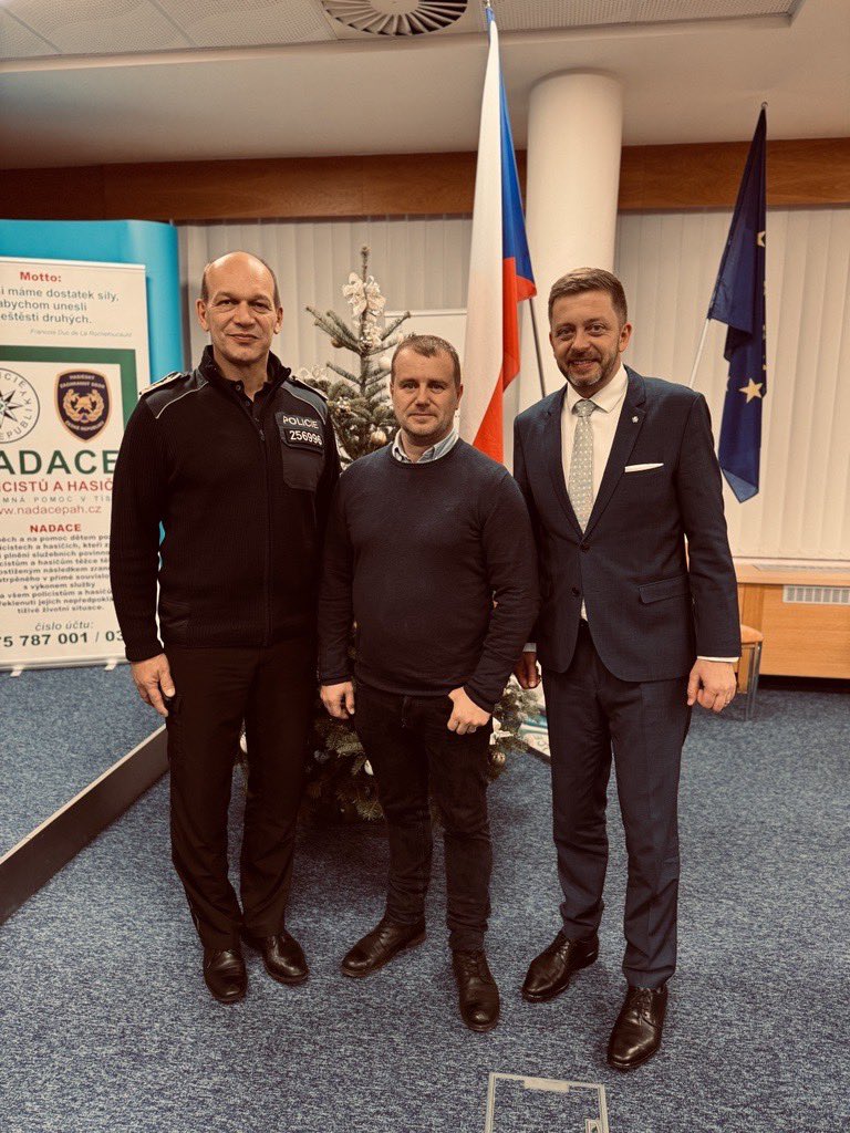 NOSPCR's tweet image. Nejde vždy jde jen o politiku nebo pomáhat a chránit, ale i o péči o rodiny našich kolegů, kteří to potřebují. Nadace policistů a hasičů @nadacepah @PolicieCZ  @vnitro @hasici_cr Všem co přispívají a starají se, děkujeme.