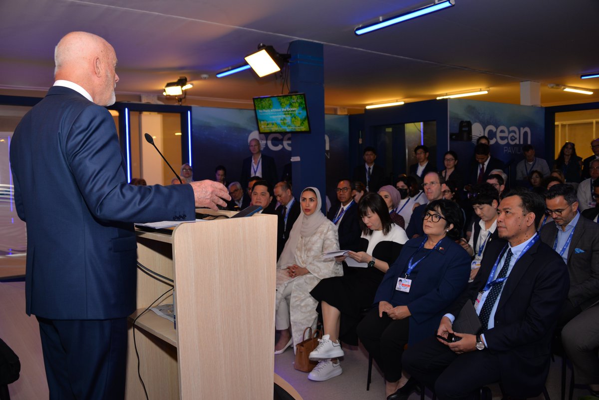Dynamic, inspiring session kicked off #COP28 in Ocean Pavilion: 'No Paris without the #Ocean', putting ocean-based #climate solutions at the centre of the debate. See the recording 🌊 youtube.com/watch?v=RT1DnX… &amp; read more in Peter Thomson's op ed in <a href="/TIME/">TIME</a> ➡️ time.com/6341040/ocean-…