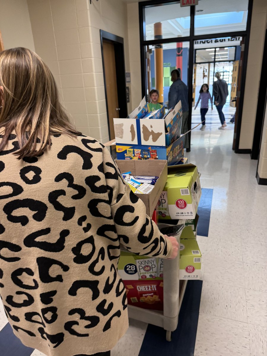 So proud of our students, teachers, and staff for working hard so that we could be #17 out of over 1800 elementary schools in GA #treatsfordays <a href="/SweetAppleES/">Sweet Apple Elem</a> <a href="/andylallison/">Andy L. Allison</a> <a href="/laurabutler618/">Laura Butler</a>