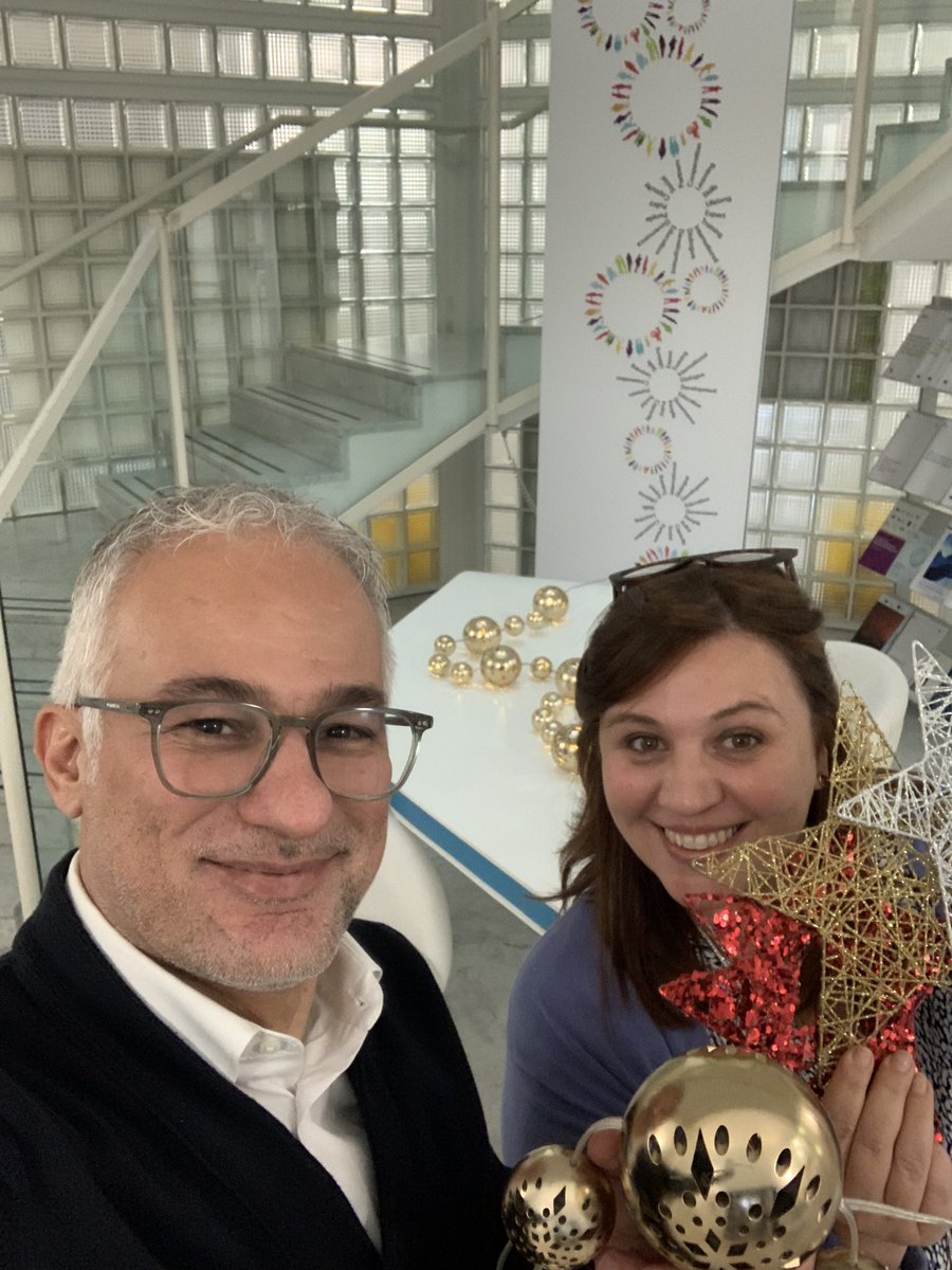 A busy year deserves a happy end … #Christmas tree decoration at @etfeuropa … a collegial work as always 😊@pilvitorsti @xmaeuropa @SCAETF