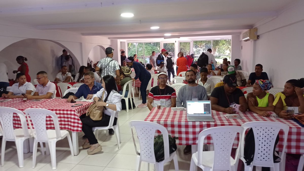 En #Turbaco ya estamos listos para comenzar a escribir un nuevo camino. Nuestros gestores y organizaciones solidarias hoy trabajarán en el diseño de un plan de atención a la medida desde la asociatividad solidaria. #TerritorioSolidario