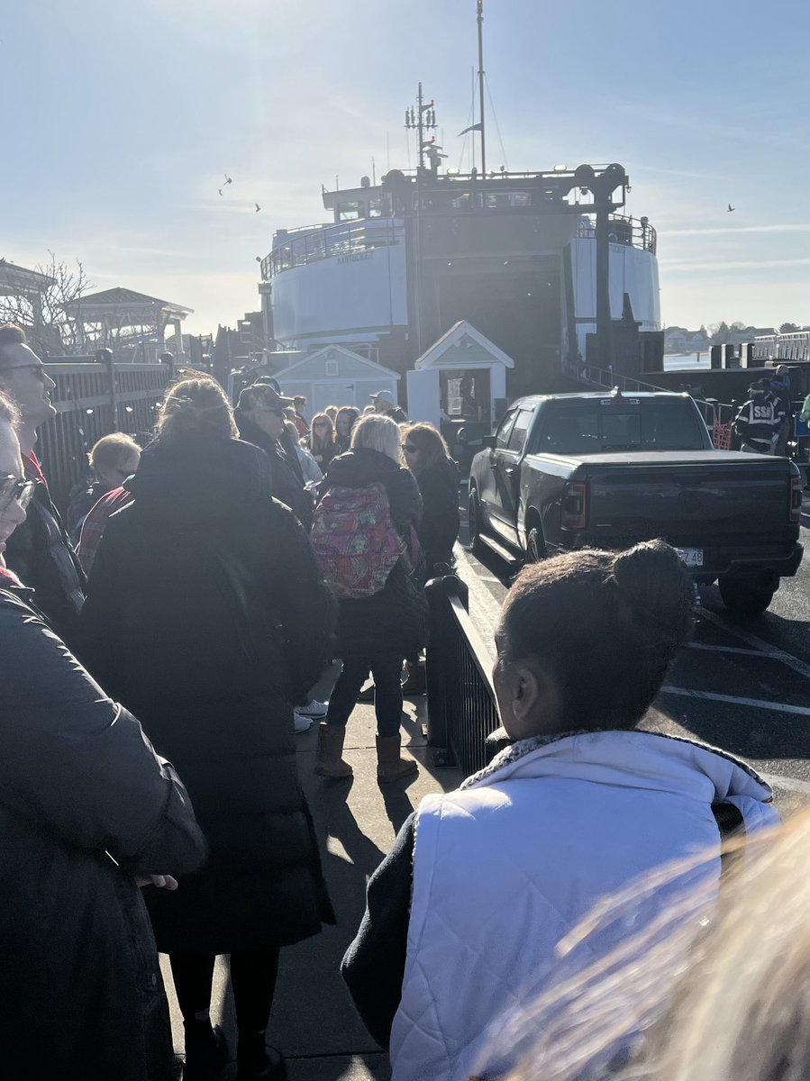 ack_uber's tweet image. 9:15 slow boat delay, “awaiting Coast Guard clearance,” ⁦@SteamshipMA⁩
