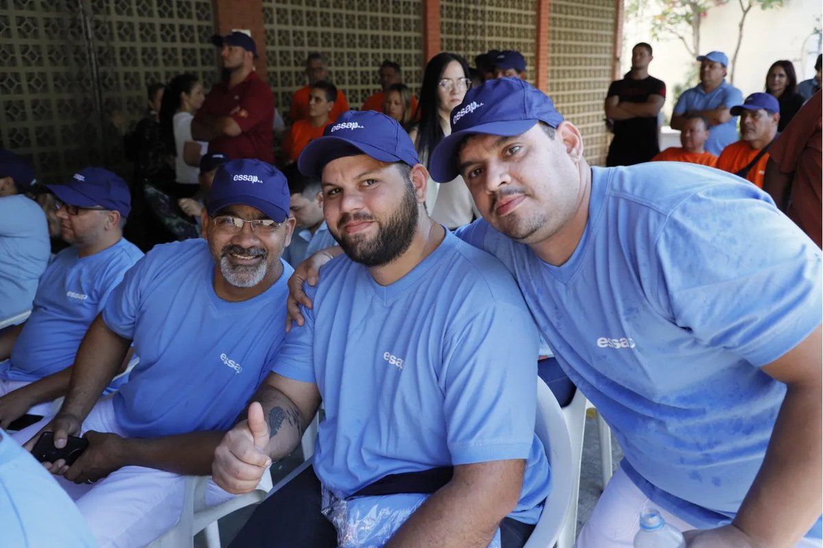 MTESS_PY's tweet image. 🧑🏻‍🏭👷🏻 A través del @SNPP_Paraguay y @Sinafocal renovamos nuestro compromiso de trabajar con la @EssapSA para otorgar #FormaciónDual y certificacion laboral a los trabajadores de la entidad. 

&quot;Queremos seguir trabajando con la Essap para brindar a todos los trabajadores formación…