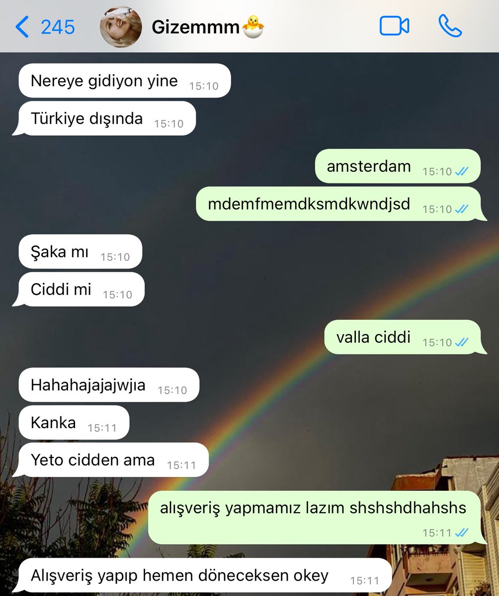 her gün ne zaman geliyorsun diye soran arkadaşlarıma türkiye dışında her yere gitmem şoku🐣 <a href="/gizeser/">giz</a>