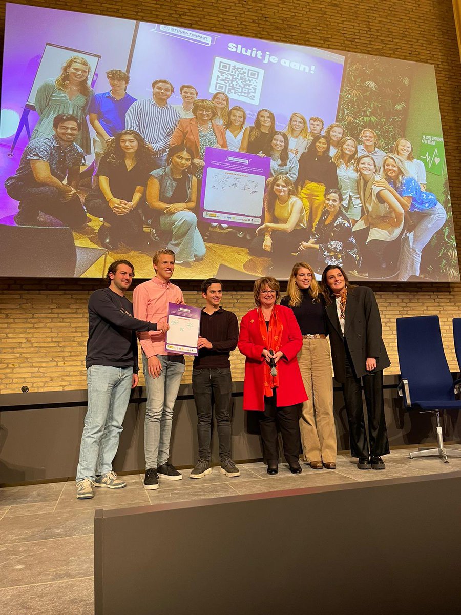 Gisteravond waren we op de <a href="/TilburgU/">Tilburg University</a> voor een symposium over seksueel grensoverschrijdend gedrag in het Tilburgse studentenverenigingsleven. Kracht en kwetsbaarheid lieten de bestuurders van TSC St. Olof, Plato en RSC Vidar zien. En een sterke wil om de cultuur te veranderen.