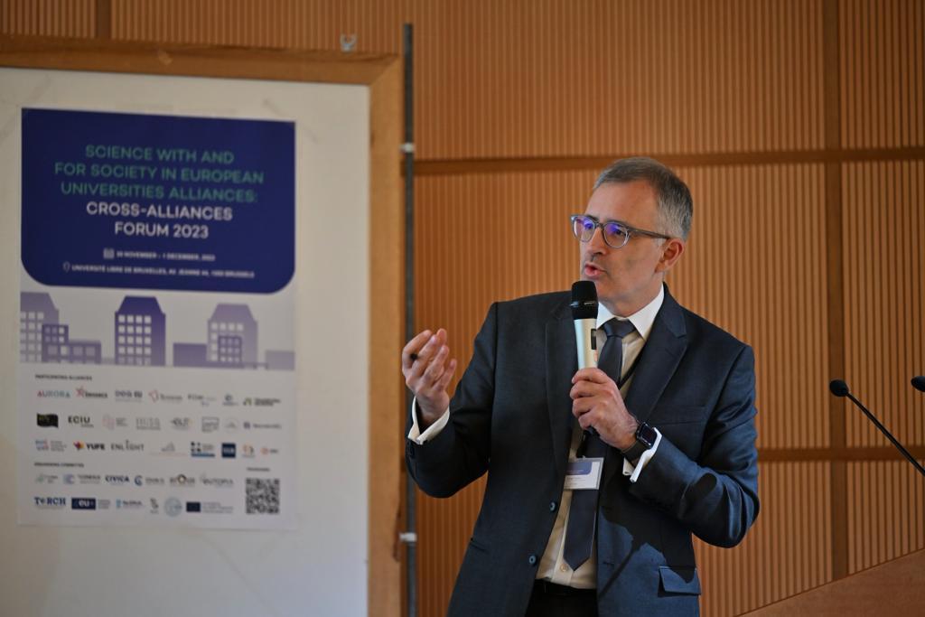 CIVICA_EU's tweet photo. 🙌 Just concluded 2 dynamic days delving into R&I insights at #SwafSAlliancesForum23 in #EuropeanUniversities. Kudos to @sguriev @sciencespo for leading the closing session! 👏 Special shoutout to @ULBruxelles for hosting this impactful event.
🎥 https://t.co/d5XAGd1PK7 https://t.co/1joBiPHZlc