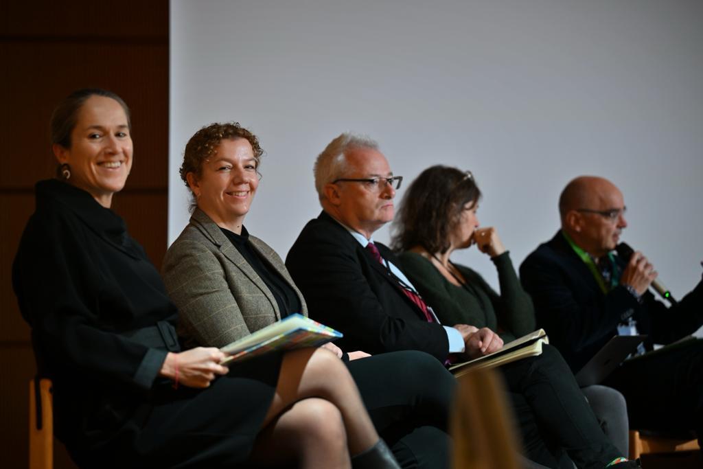 CIVICA_EU's tweet photo. 🙌 Just concluded 2 dynamic days delving into R&I insights at #SwafSAlliancesForum23 in #EuropeanUniversities. Kudos to @sguriev @sciencespo for leading the closing session! 👏 Special shoutout to @ULBruxelles for hosting this impactful event.
🎥 https://t.co/d5XAGd1PK7 https://t.co/1joBiPHZlc