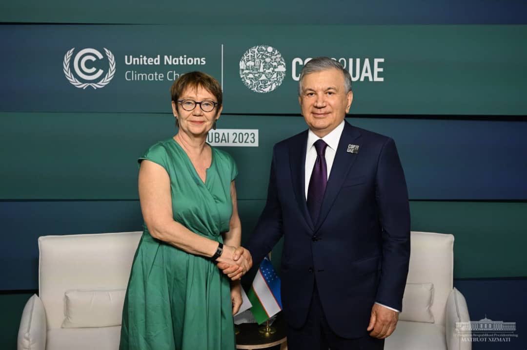 Odile Renaud-Basso (@odilerenaud) on Twitter photo Uzbekistan is a strong partner for the <a href="/ebrd/">The EBRD</a> so it was important to meet President Mirziyoyev while we are at #COP28. We discussed 🇺🇿 ambitions to scale up renewable energy production to 25GW and beyond, and the start of green hydrogen production. <a href="/president_uz/">Shavkat Mirziyoyev's Press-service</a> 1/2 Uzbekistan is a strong partner for the <a href="/ebrd/">The EBRD</a> so it was important to meet President Mirziyoyev while we are at #COP28. We discussed 🇺🇿 ambitions to scale up renewable energy production to 25GW and beyond, and the start of green hydrogen production. <a href="/president_uz/">Shavkat Mirziyoyev's Press-service</a> 1/2