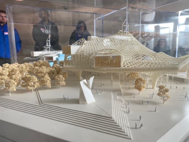 IUTStDie's tweet photo. 🏛️ Les étudiants de 1ère année de #butinfo ont partagé une journée variée et culturelle à #Metz au @centrepompidoumetz https://t.co/UQdqO5DRvN