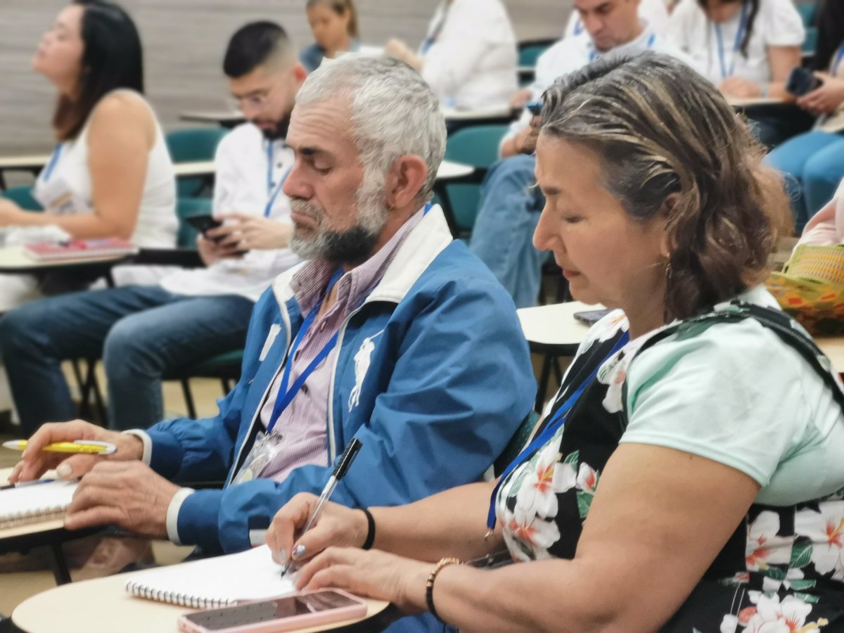 #LlegóDiciembre!! Y seguimos cumpliendo con nuestra misión. Ahora en #Pereira,  y gracias a nuestra articulación con la <a href="/UCooperativaCol/">UCC_Oficial</a>, iniciamos la Asamblea Regional de Economía Solidaria, Popular y Comunitaria. El Eje Cafetero también será un #TerritorioSolidario