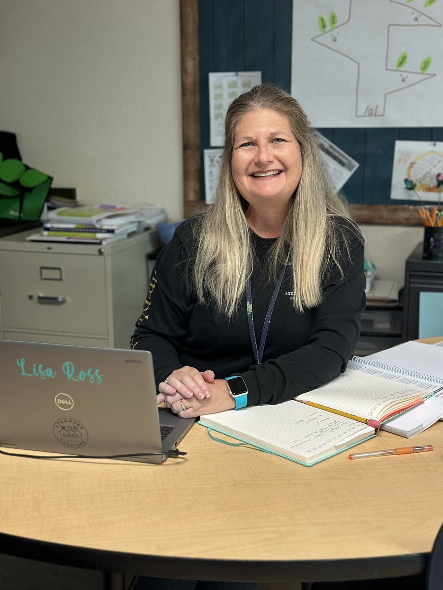 MathenyLyndsey's tweet photo. We are so thankful to have Ms. Ross on our campus and upholding our #moonshotmoment 🚀 #vbevip https://t.co/G4aTi5KgsK