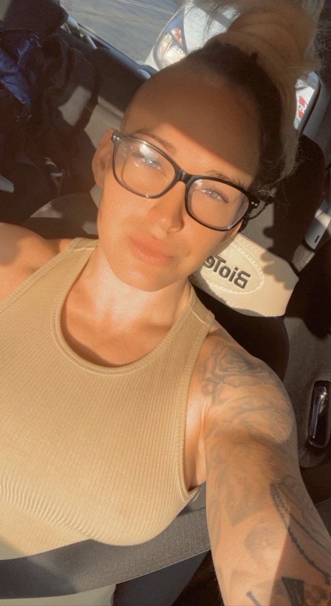 Secret3Jessica's tweet photo. Let's get to work 💪

#onlyfansgirl #onlyfangirl #onlyfans #model #onlyfanz #onlyfansbabe #lingerie #onlyfangirls #sexy #onlyfanscreator #sellingcontent #beautiful #onlyfansspotlight #BBW #Porn https://t.co/BohJbFy3kA