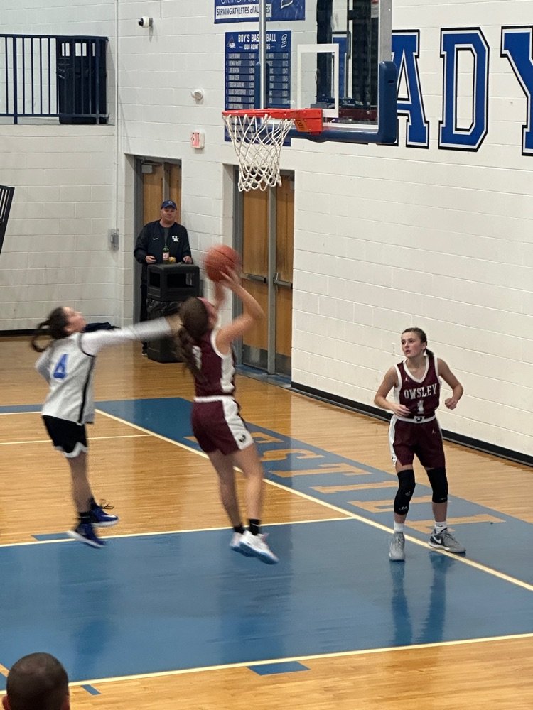 The Lady Owls picked up a District win over Estill County last night. Lady Owls were led in scoring by Kenzie Grubbs 20  points &amp; 6 assist. Macey Brown had a full stat line with 16 points, 12 boards, 6 assist, and 3 blocks.  Kamilla Marcum had 14 points, 9 boards, and 2 blocks.
