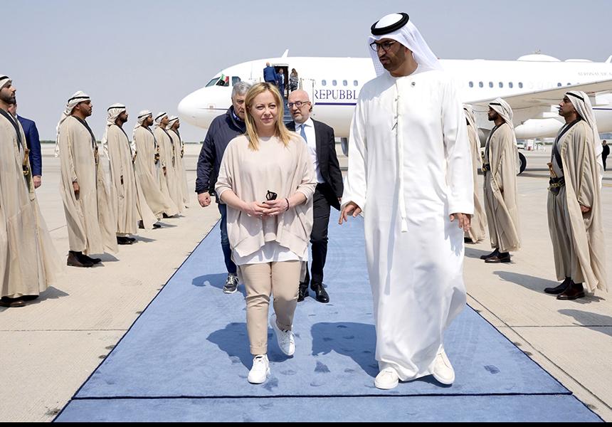 L'Italia oggi ha messo 100 milioni nel fondo loss and damage. 
Meloni è diventata una paladina della giustizia climatica? Non proprio. 
Al Jaber aveva bisogno di una vittoria per oscurare i conflitti di interesse della sua COP e ha individuato il fondo come via per ottenerla.