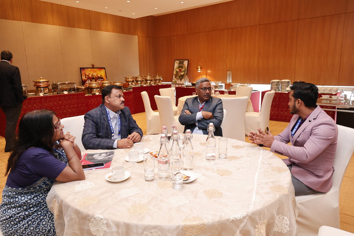 stpi_kolkata's tweet photo. At #INFOCOM2023 in #Kolkata, Sh. Arvind Kumar, DG #STPIINDIA, engaged in conversation with beneficiaries of STPI NGIS Startups.
@arvindtw @stpiindia @infocomconnect https://t.co/gPxoUopWVs