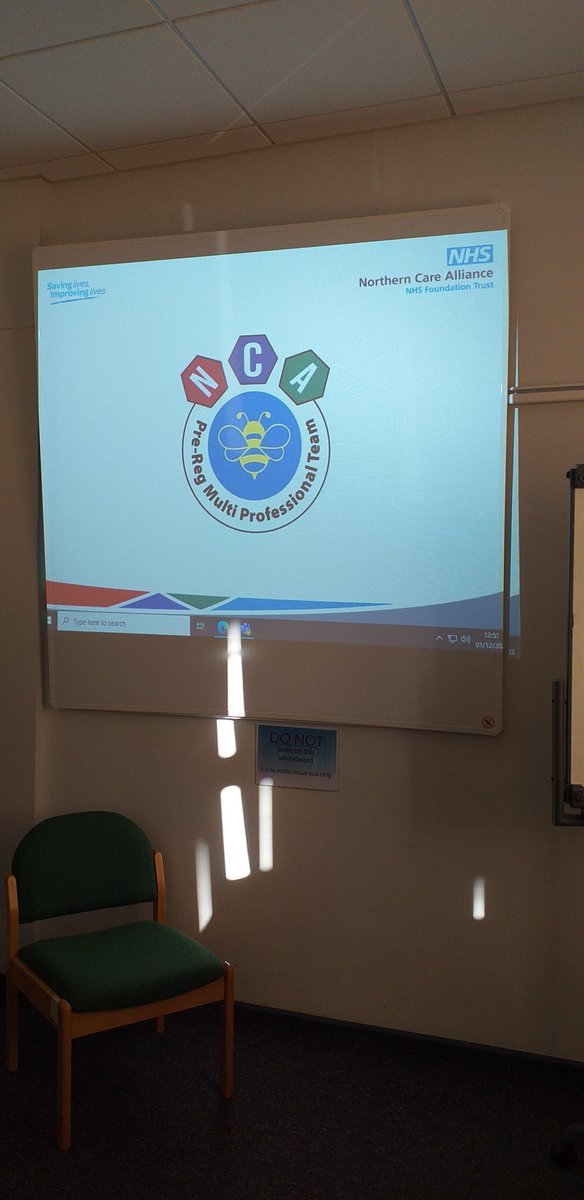 R_Pollitt22's tweet photo. @NcaPef in our second 'Be placement ready sessions @BuryCO_NHS hosting lovely 1st year, 1st placement learners and introducing them into our lovely Bury Care Org. #nca #pefteam #welcome #future nurses π¦ππ§‘π¨πͺ https://t.co/fxdzK4546y