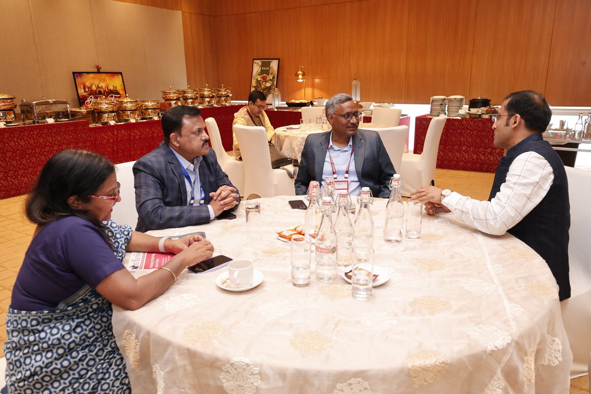 stpi_kolkata's tweet photo. At #INFOCOM2023 in #Kolkata, Sh. Arvind Kumar, DG #STPIINDIA, engaged in conversation with beneficiaries of STPI NGIS Startups.
@arvindtw @stpiindia @infocomconnect https://t.co/gPxoUopWVs