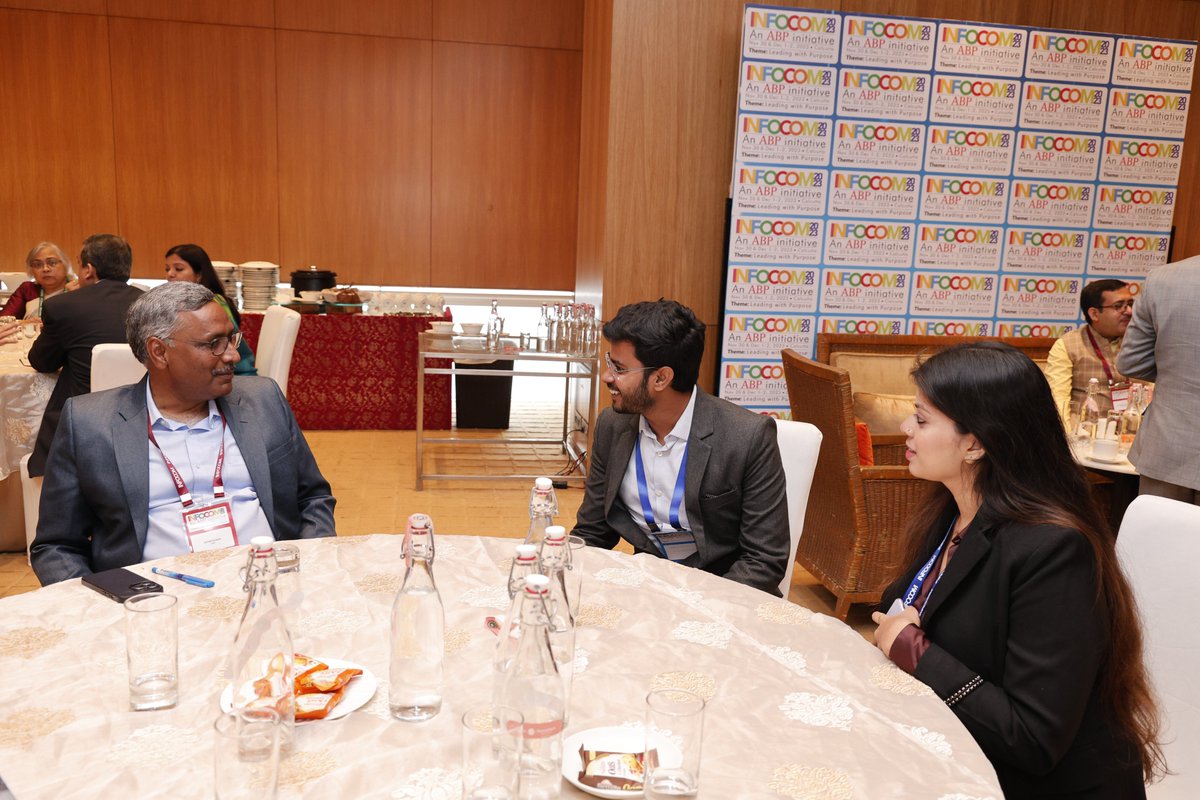 stpi_kolkata's tweet photo. At #INFOCOM2023 in #Kolkata, Sh. Arvind Kumar, DG #STPIINDIA, engaged in conversation with beneficiaries of STPI NGIS Startups.
@arvindtw @stpiindia @infocomconnect https://t.co/gPxoUopWVs