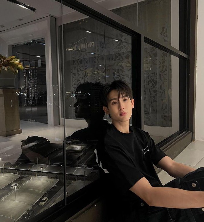 nongicee_'s tweet photo. สีดำ https://t.co/D699sll99z