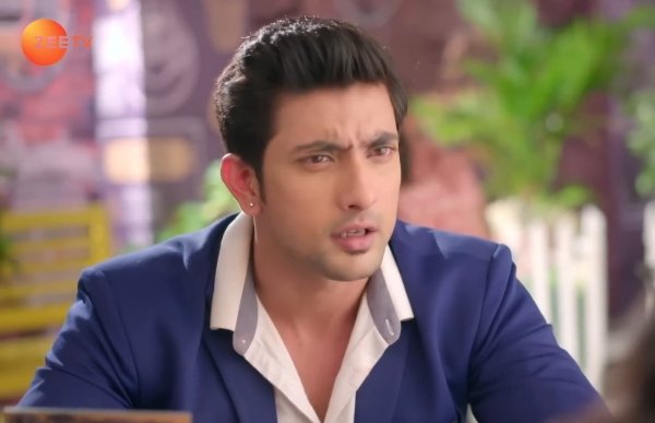 AmanNirmal3559's tweet photo. Rani 🫶 veer ❤️🥰
So cute couple 😘😍💕
#Megharay #Fahmaanians
#Atba #Raniveer #Veer 
#FahmaanKhan https://t.co/ibB3x3AS4P
