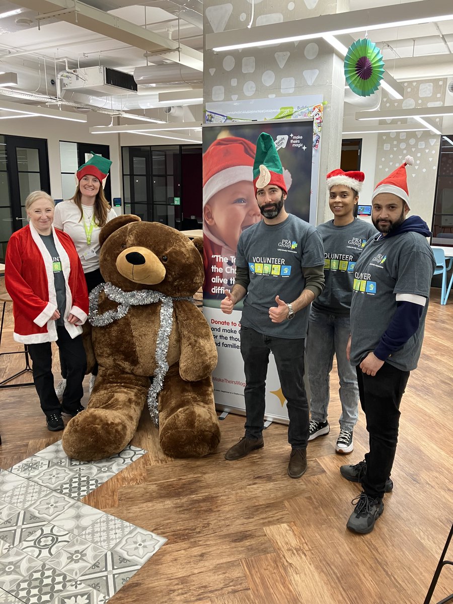 PRAGroupInc's tweet photo. Our team in London, England, volunteered to support @family_action's annual Toy Appeal, helping with preparation, unloading gift vans, organising parcels, and assembling gift bags. #GlobalReach #LocalTouch #PRAImpact https://t.co/etYzCRSGNs