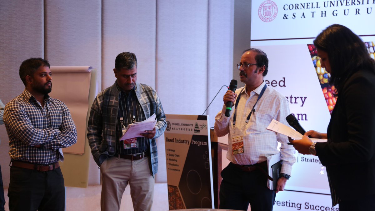 CornellExEdu's tweet image. SIP2023- Day4:
In the final session of #SIP2023, Ragunathan delved into key valuation principles and metrics for the seed industry. It concluded on a high note with a graduation ceremony, where certificates were awarded to our esteemed participants. 

#Cornell #Sathgurumc