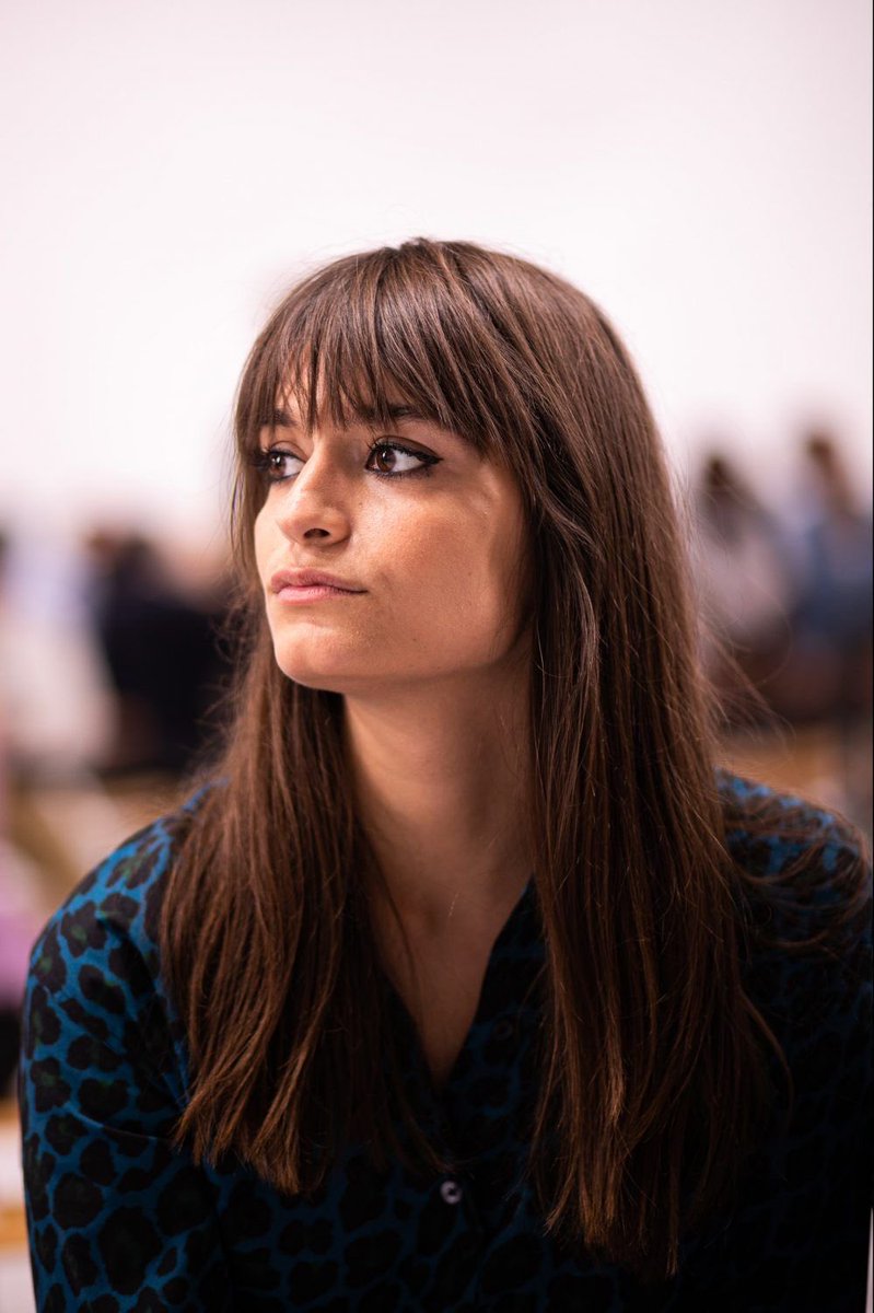 Hdt_The's tweet photo. quote with the celebs you’ve been told you look like (it works with any brunette with a bangs) https://t.co/I0J4uLhxaE