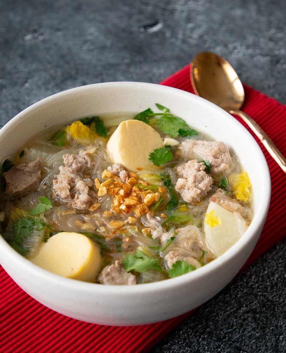 New Video: The Dish I Make EVERY Week!
I also grew up eating this dish, “gaeng jued”, every week. Find out what this super classic soup is here! 
youtu.be/giVl6QBAQq8