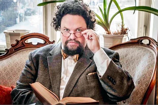 taystasomm's tweet photo. Vi har fått chansen att prata med Edward Blom om hur julen ska firas. Så vill du veta hur Blom ska fira sin jul, samt vilka julöl du bör prova ska du läsa vår senaste artikel. https://t.co/6FnJfpeXPU