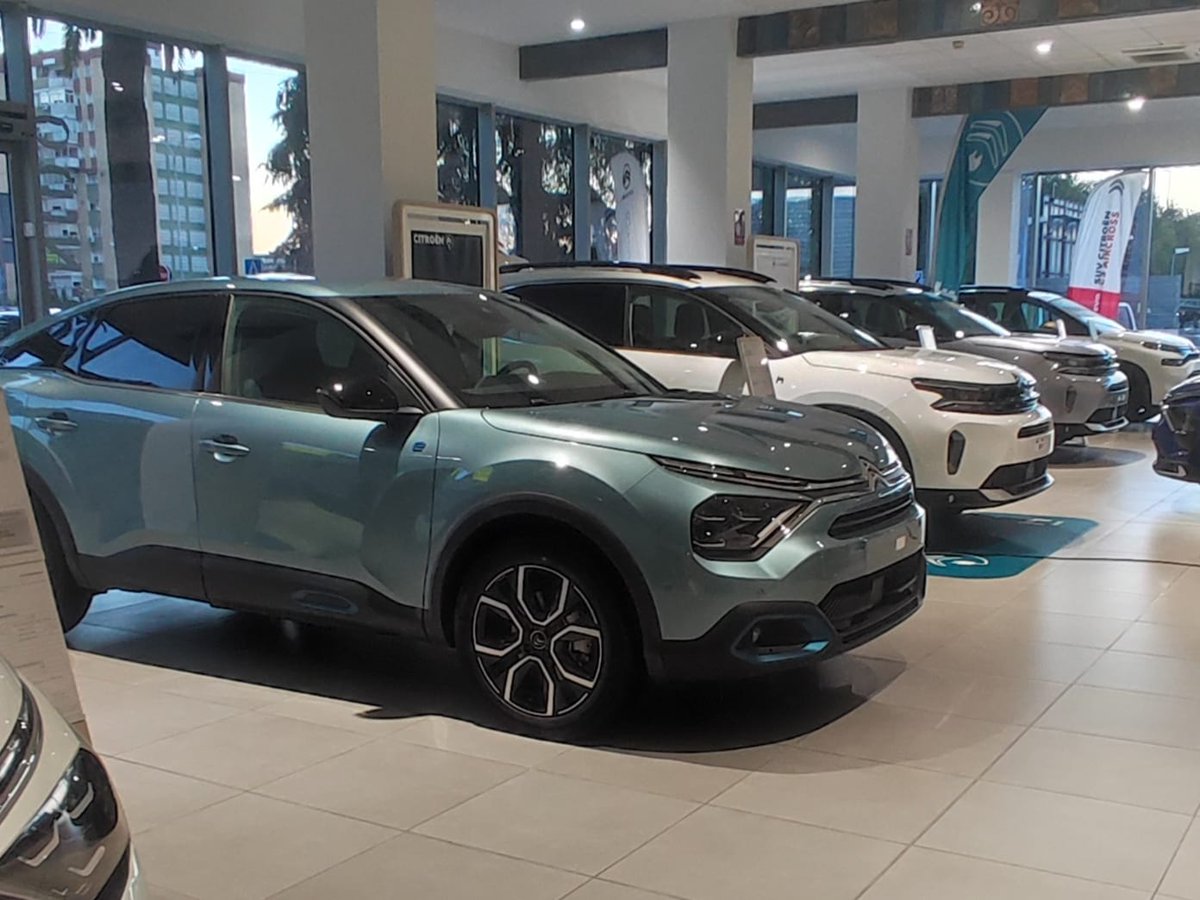 🌟🚗 ¡Descubre toda la diversidad de #Citroën en #ViudadeTerry! Toda la gama, desde elegantes sedanes hasta prácticos SUVs. 
vterry.es/es