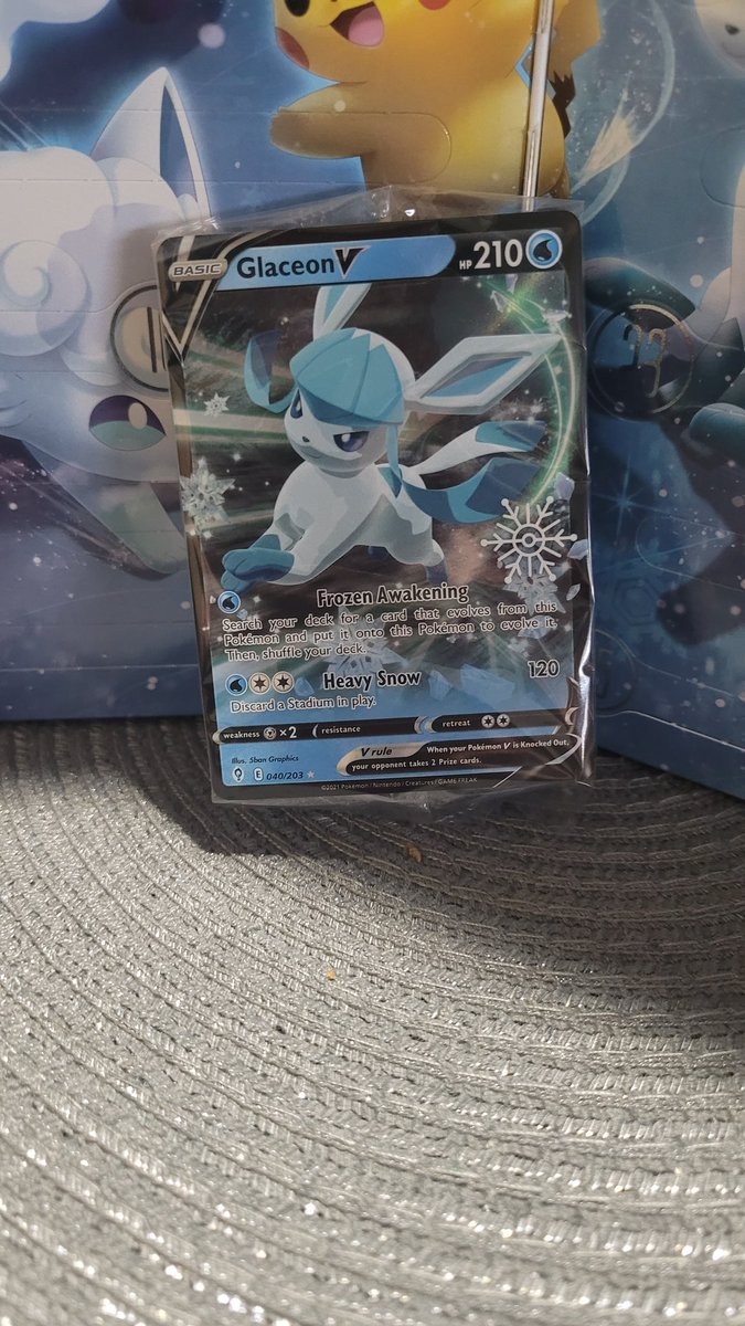 I love holiday calendars and I'm so glad that I got this one from @CollectiveCCG. What a banger of a card to get on day one. #PokemonTCG #PNGtubers #holidayseason