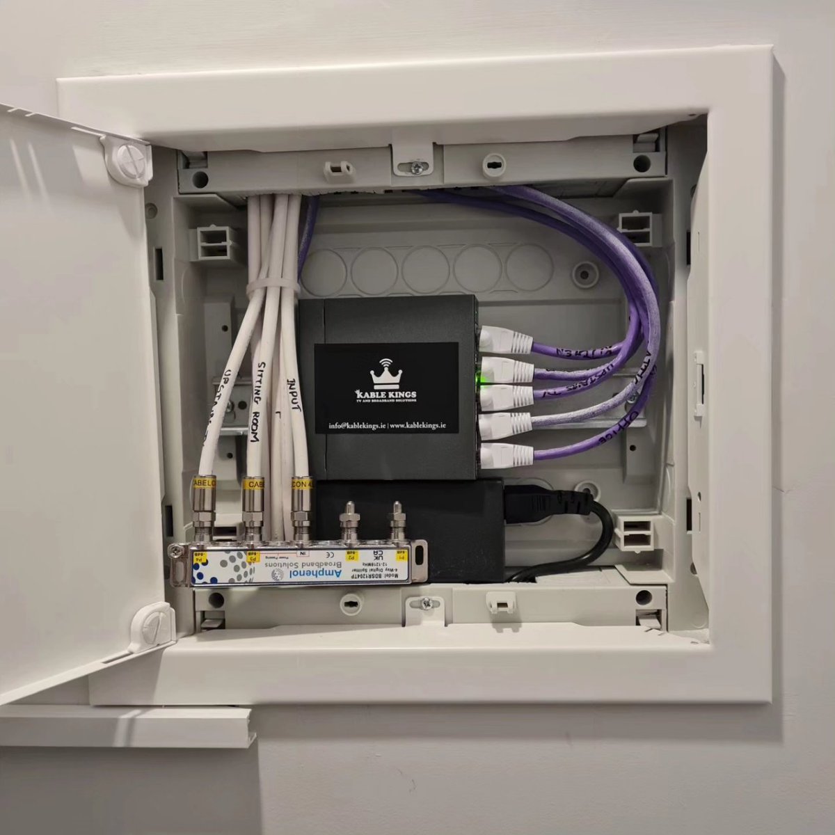 kablekings's tweet photo. We design, supply, and install the latest technology in areas where your broadband provider may fall short.
Our Wi-Fi specialists provide custom solutions for homes and businesses to improve and distribute signals for high-speed connectivity 🛜💥
#NetworKings https://t.co/iZGk3yp9YI