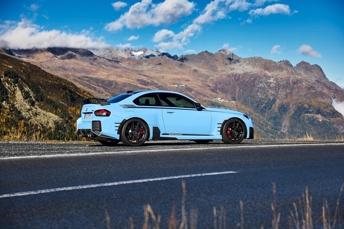 Otto's BMW tweet media