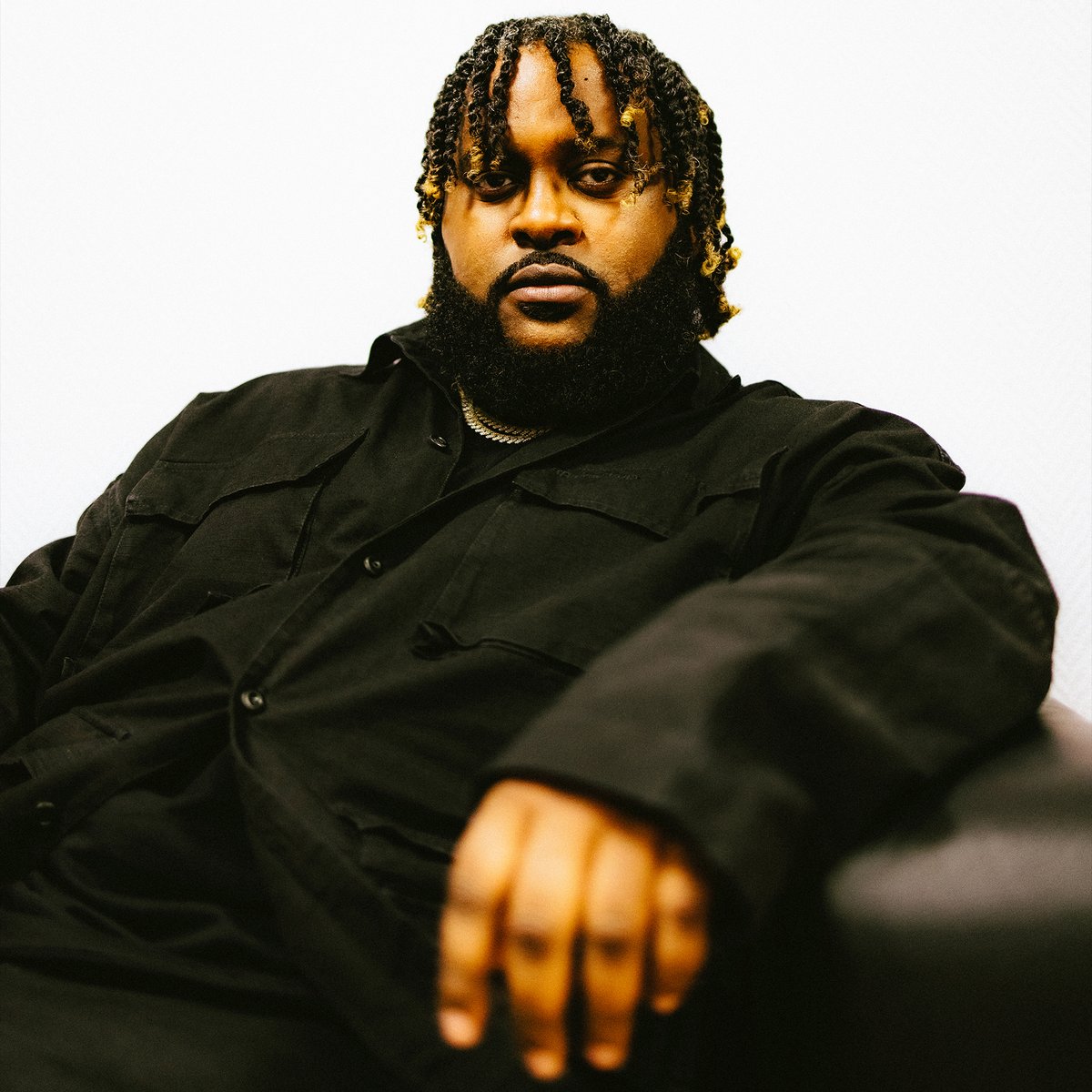 AppleMusic's tweet photo. .@Bas and @ajtracey pull up to "179 Deli." Listen now: https://t.co/QtiNzCiClJ https://t.co/YhdAM4Lgap