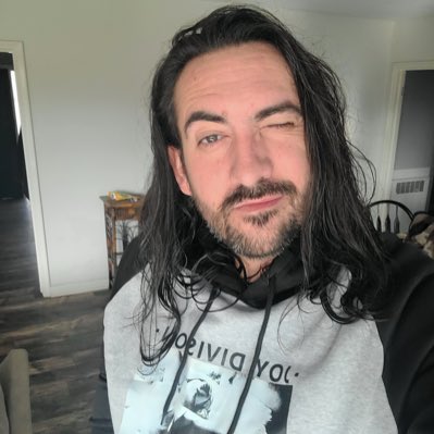 OutrunStudio's tweet image. #NewProfilePic