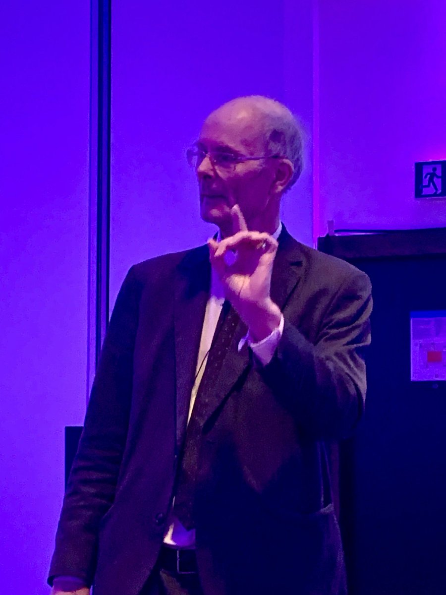 Prof. Sir John Curtice predicting the future for Scottish politics at #gwsf2023 today.